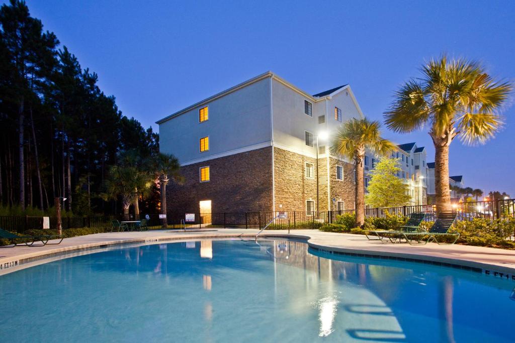 Homewood Suites Jacksonville Deerwood Park Main image 1